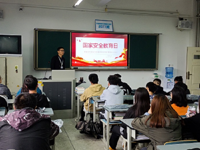 邓光利.jpg