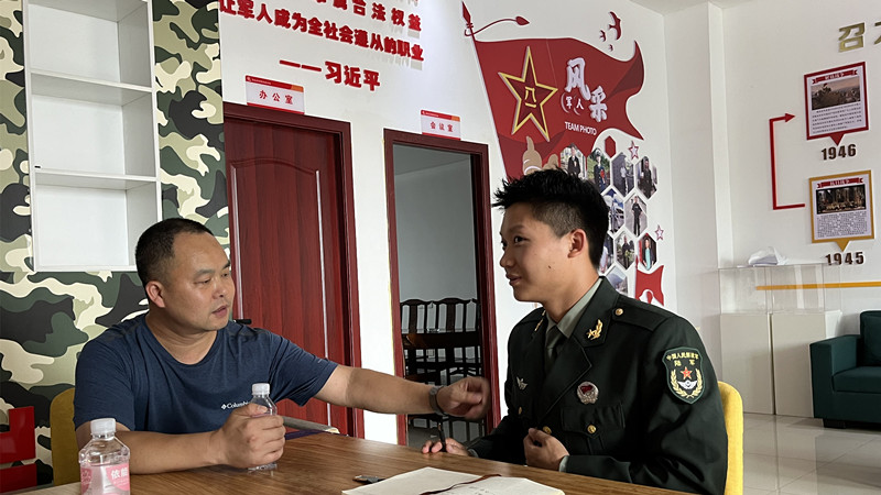 团队退役复学成员向退役村民宣传习近平新时代中国特色社会主义思想 beat365正版唯一官网黄紫瑜供图.jpg